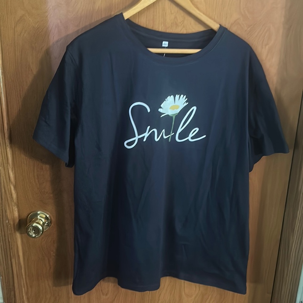 Navy Blue & White 'Smile' Daisy Tee